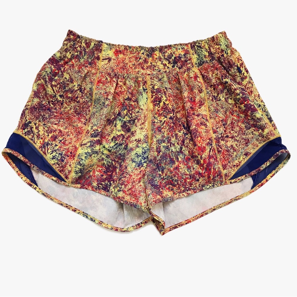 Lululemon Seawheeze Hotty Hot Shorts Size 6 Tall